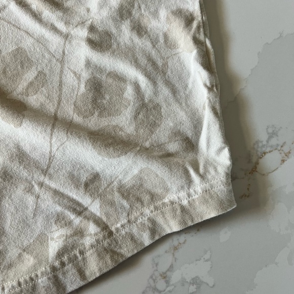 Abercrombie & Fitch Women’s Tee Size Medium Tall - Picture 5 of 6